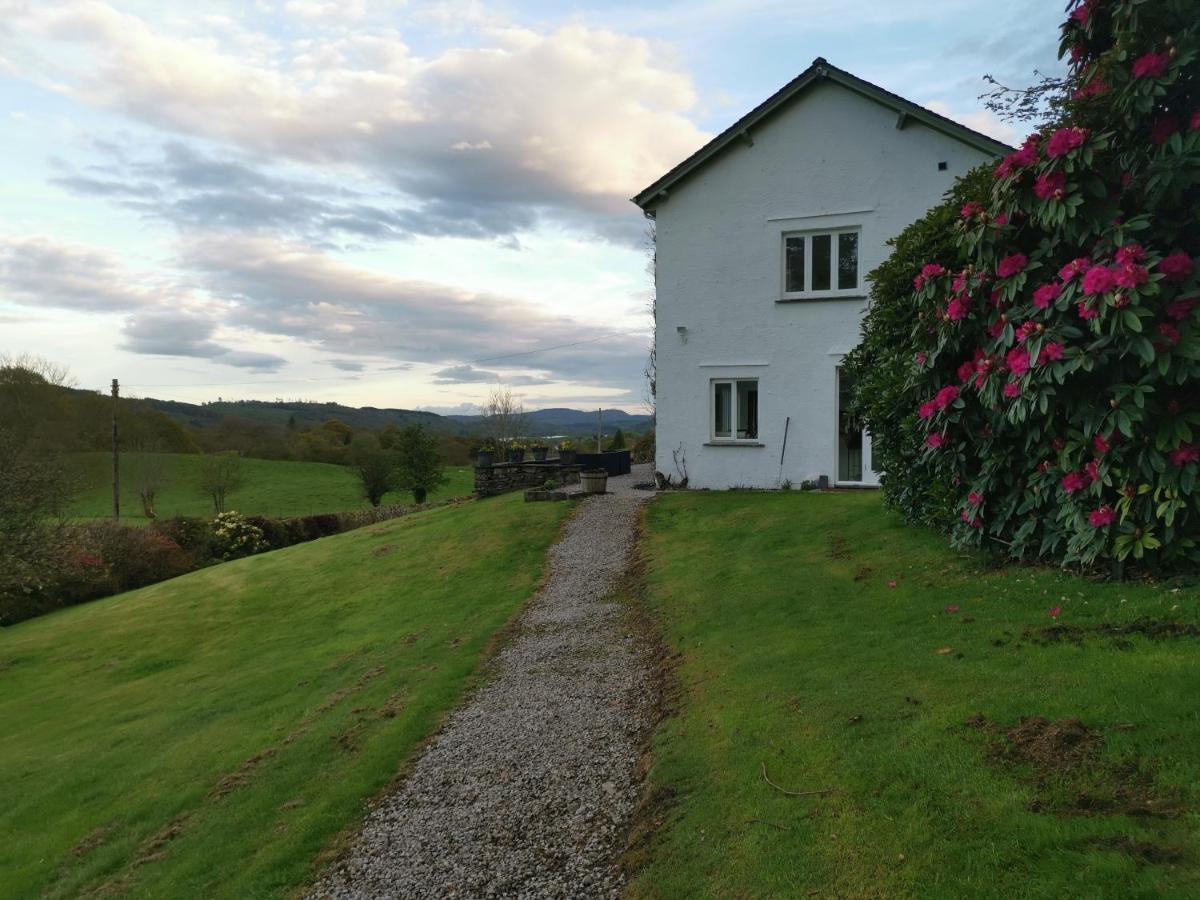 Treeside Woodhouse Villa Hawkshead Eksteriør billede